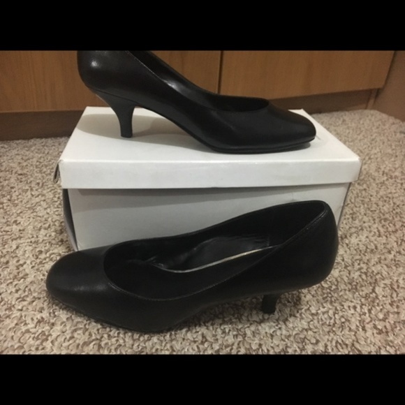 NWT 8W Wide width black genuine leather pump shoes - Picture 11 of 11